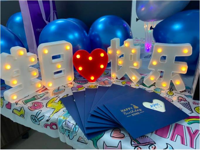 J9国际平台仪器十月生日会